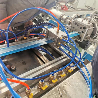 Conical Twin Screw Top-Notch PVC Temperature-Keeping Label Holder Line For Computerized Efficiency