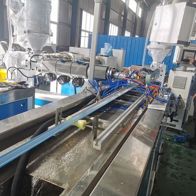 Conical Twin Screw Top-Notch PVC Temperature-Keeping Label Holder Line For Computerized Efficiency