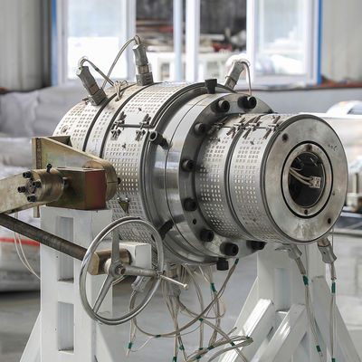 Advanced PVC Pipe Extrusion Machine / UPVC Tube Making Machine For Various Tube Diameters And Wall Thickness