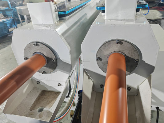 22 1 Screw L/D Ratio Plastic Dual Electric Conduit Pipe Making Machine for CPVC UPVC