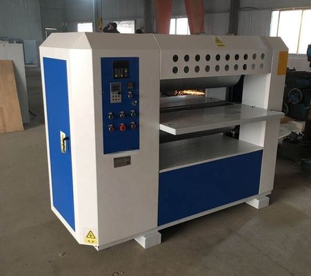 WPC Plastic Processed Auxiliary Machines Don′t Exhaust with 50kg Capacity