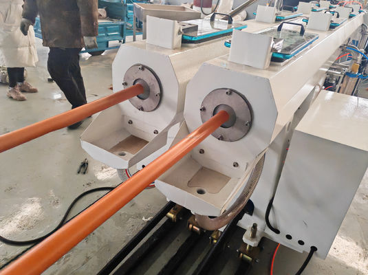 Plastic CPVC UPVC Dual Electrical Conduit Pipe Machine with 40 rpm Screw Speed