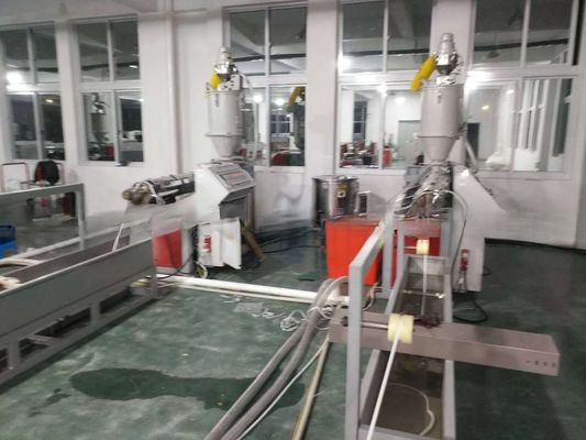 Qingdao Port Loading Nose Bridge Strip Making Machine with Separate Type Extruder Assembly Structure Loading Port