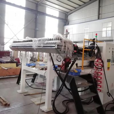 PE PP Hollow Sheet/Board Making Machine Outlet with Deep Screw Screw Channel Structure