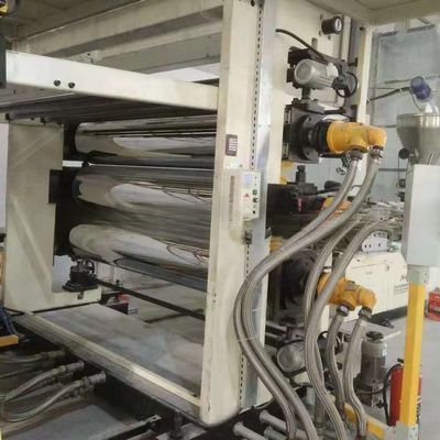 250.000kg Gross Weight Energy Saving PE PP Hollow Sheet/Board Extruder Making Machine