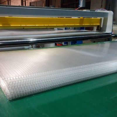 2021 Good Look PP Hollow Sheet/Board Making Machine with Deep Screw Channel Structure
