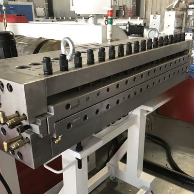 Plastic Processed WPC PVC Foam Board Production Line with SJSZ 92/188 and WEG/Siemens Motor