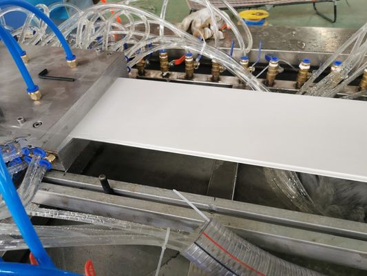 150-200Kg/H PVC Wall Panel Production Line PVC Wall Panel Extrusion Machine