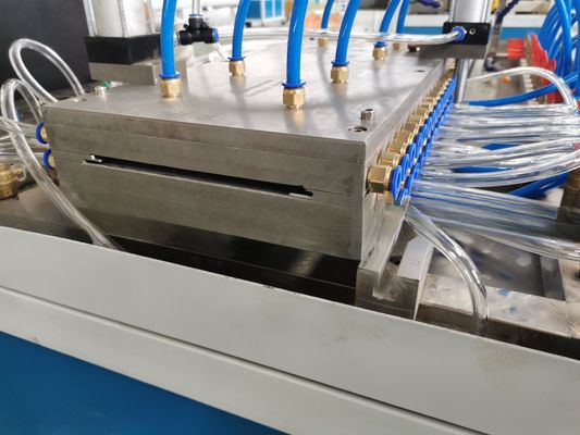 150-200Kg/H PVC Wall Panel Production Line PVC Wall Panel Extrusion Machine