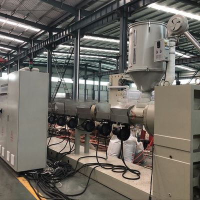 Long Service Life HDPE Pipe Extrusion Machine Equipped with Single-Screw Pipe Extruder