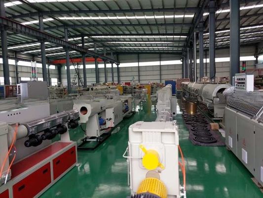 75mm-250mm HDPE Pipe Production Line 410kg/H PE Pipe Extrusion Machine
