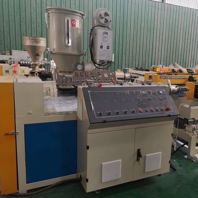 Customized Request PVC Single Wall Corrugated Pipe Extruder Machine with Exhaust
