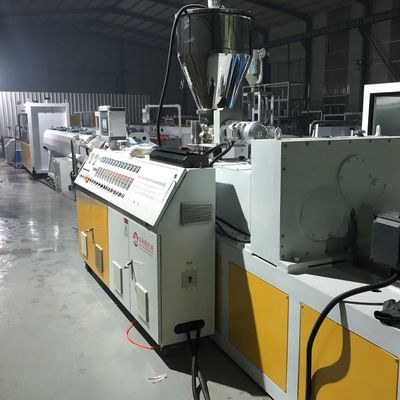 Full Intermeshing Engagement System SJ65/33 PVC Pipe Production Line with Materials
