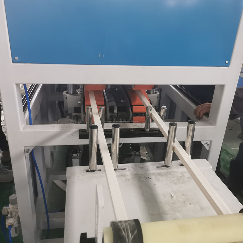 Double Screw Feeder upvc profile extrusion machine for Integral Type Extruder Assembly Structure