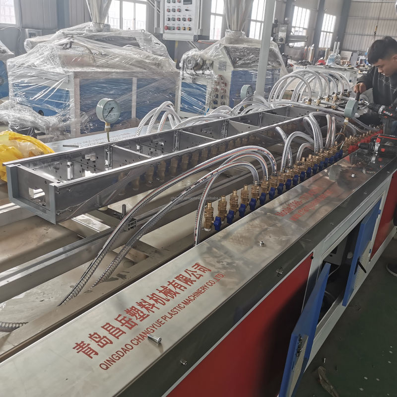 Innovative PVC Door Frame Extrusion Machine With Material Discharge And Cutting