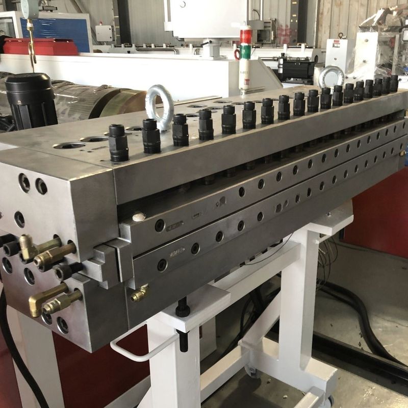 Feeding Mode One Feed PVC Foam Board Production Line with Extrusion Molding Machine