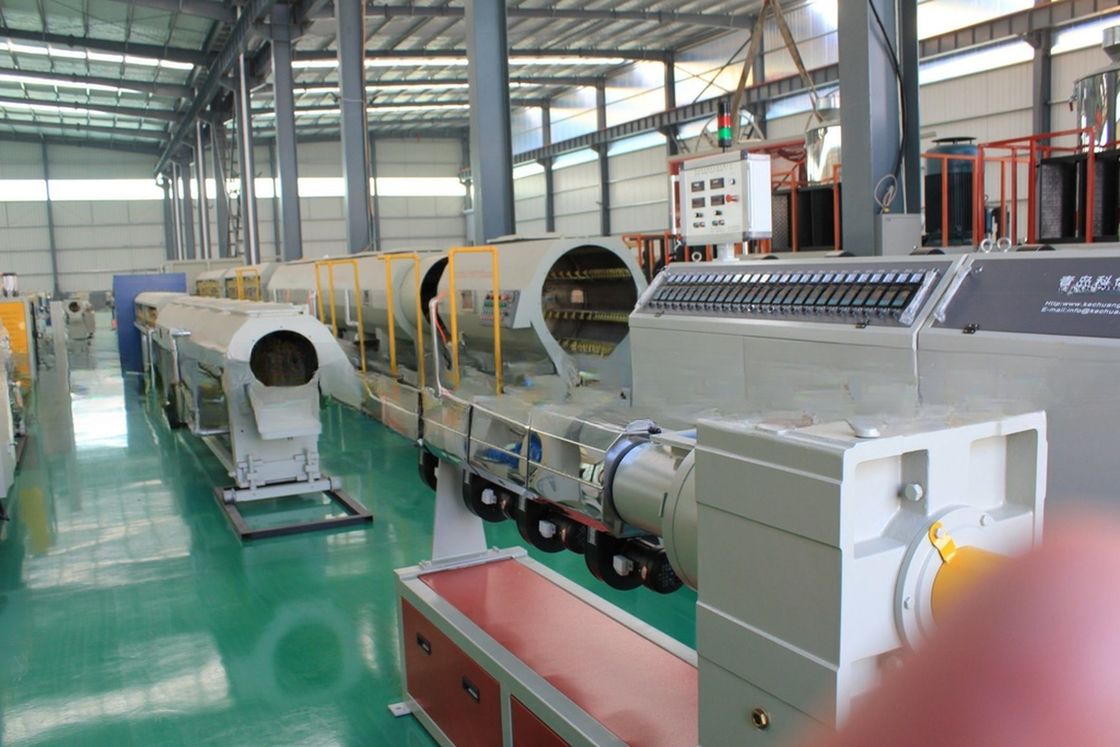 Single Screw Extruder HDPE/LDPE Plastic Pipe Pressure Extrusion Line for Pipe Making