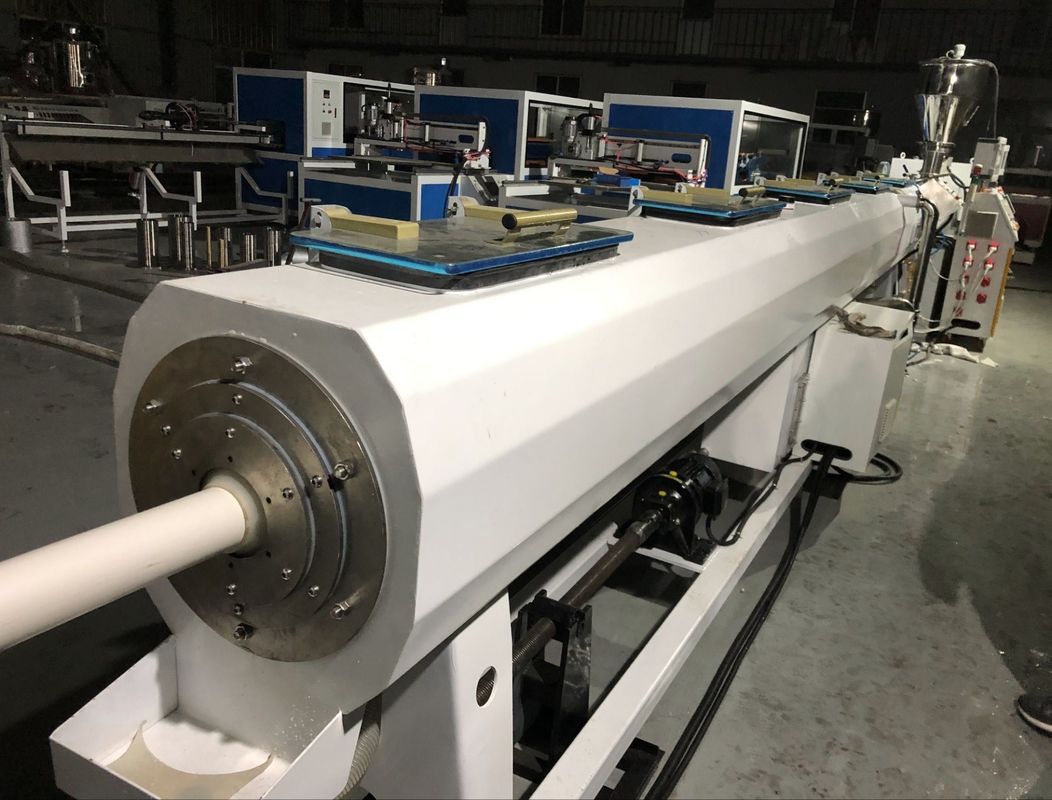 Double-screw PVC Pipe Extrusion Machine / Extrusion Line for Large-scale Production